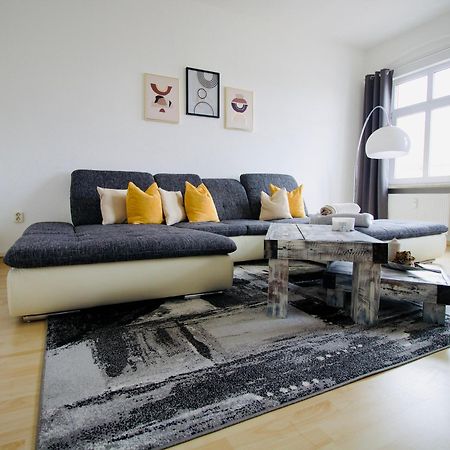 Gemuetliches Innenstadtnest, Zentrale Lage, 88Qm, Kostenfreier Parkplatz, Fuer Bis Zu 6 Personen Cottbus Kültér fotó
